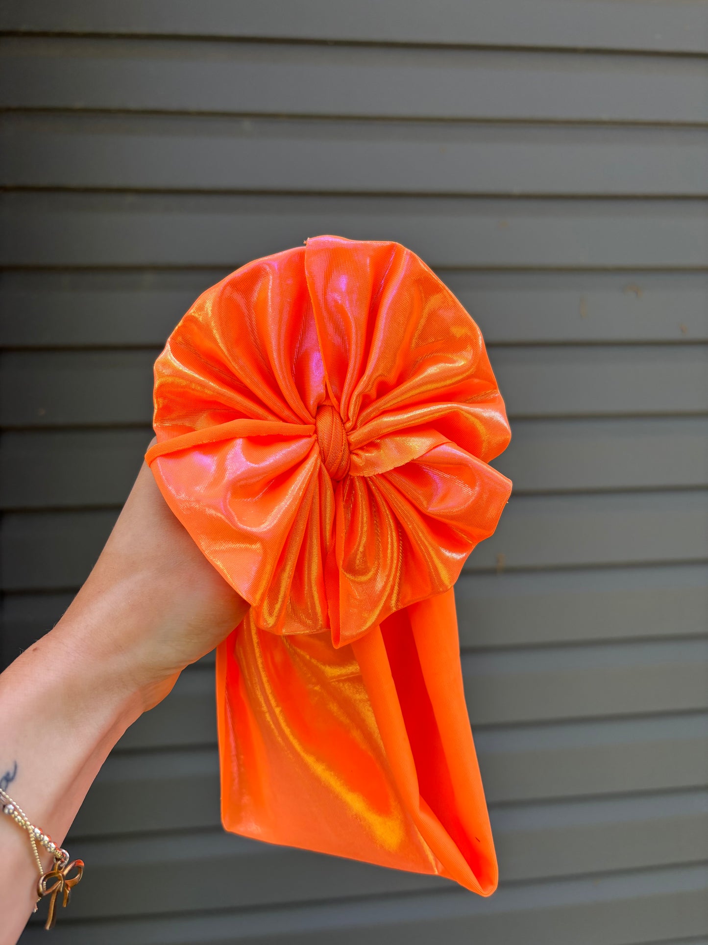 Surprise Drop Single Bows