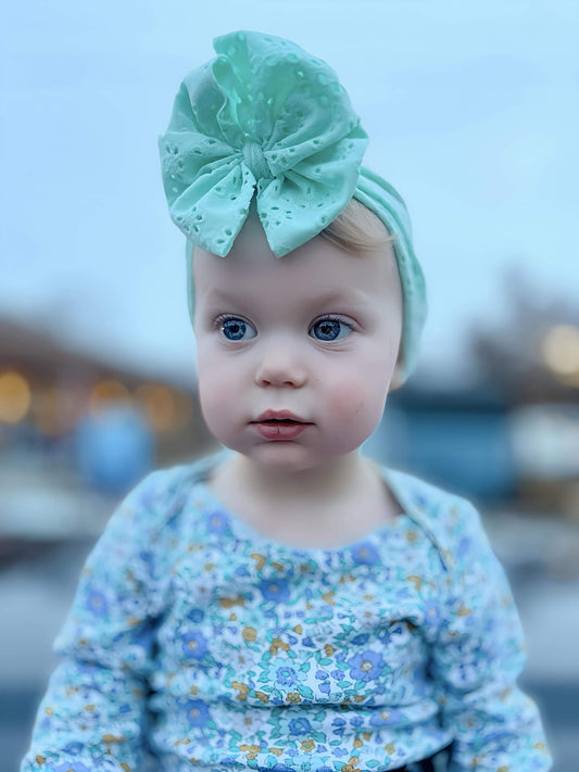 Mint Eyelet Wrap